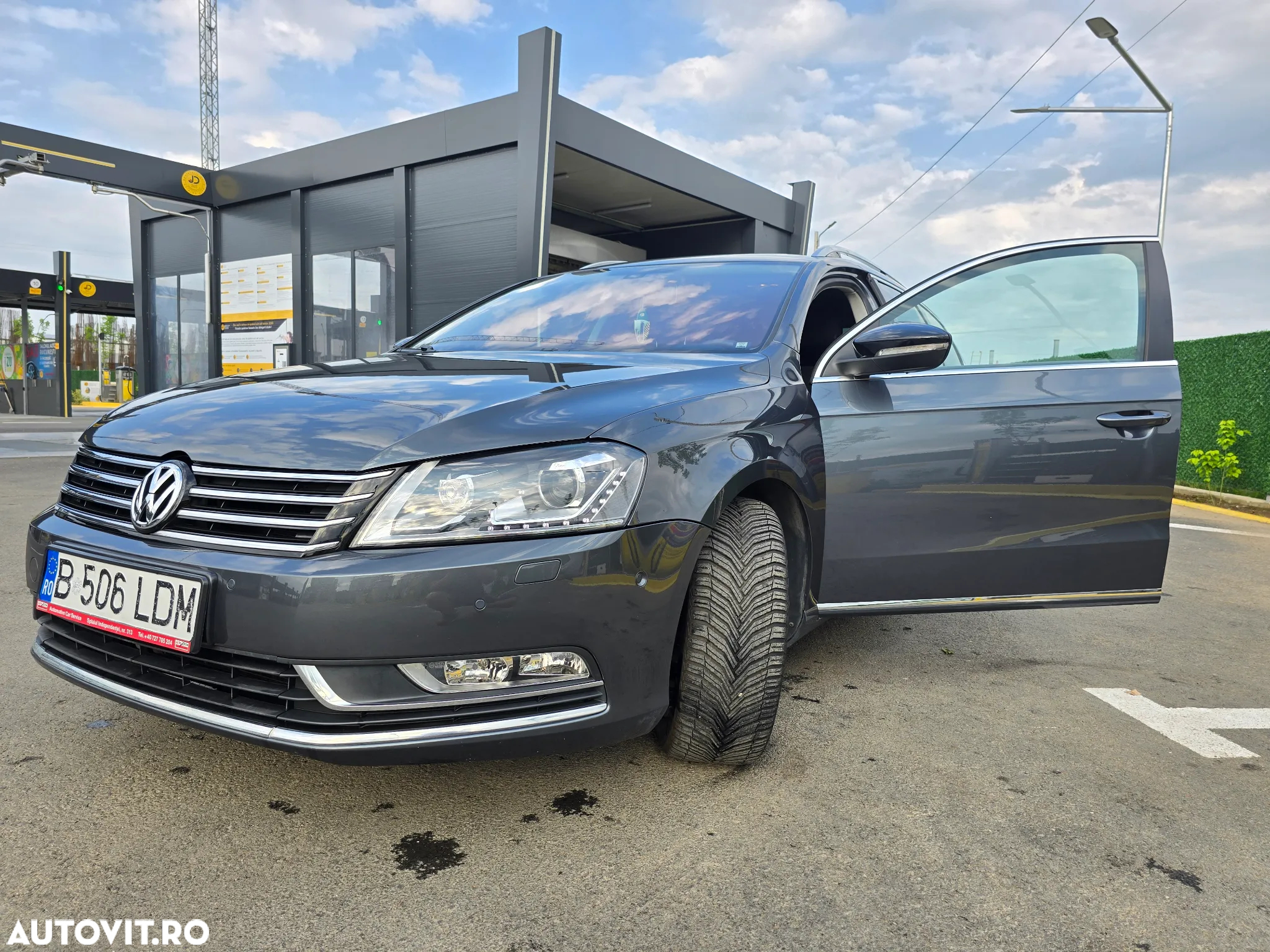 Volkswagen Passat Variant 2.0 Blue TDI DSG SCR Business Edition - 3