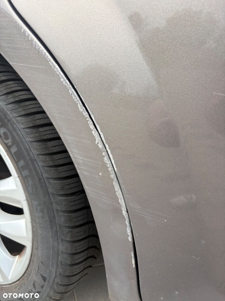 Ford Mondeo - 8