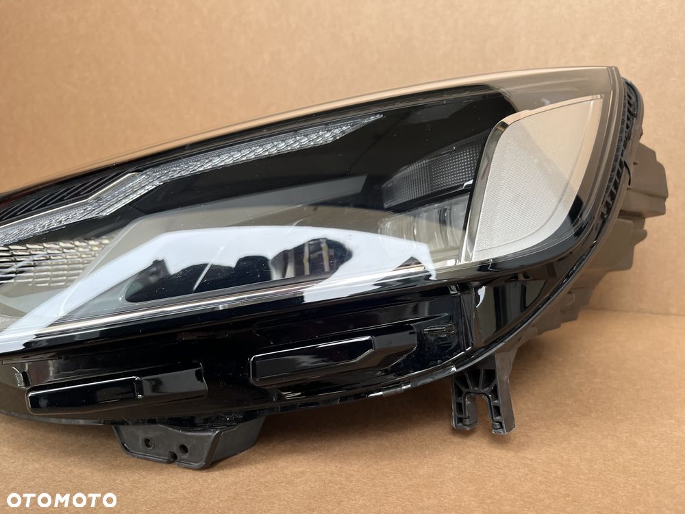 LAMPA FULL LED AUDI A4 B9 LIFT 8W0941011 LEWA LAMPA REFLEKTOR AUDI A4 8W0 - 2