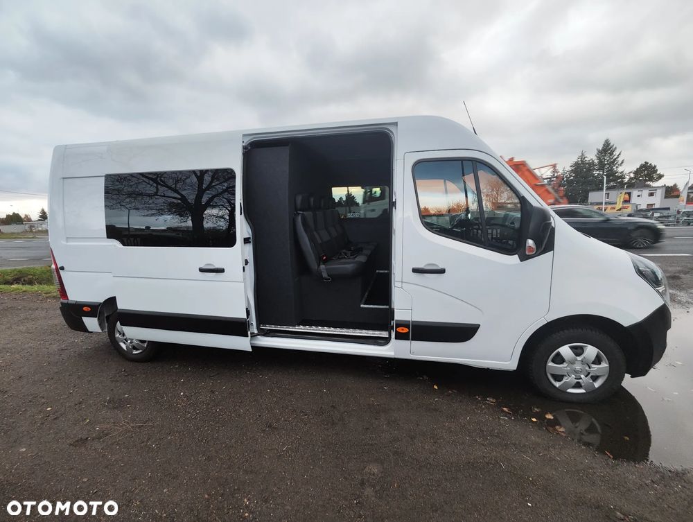 Opel Movano  brygadówka 7 osób klima nawigacja hak tempomat ledy - 11