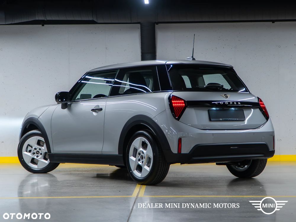 MINI Cooper C Essential Trim - 7