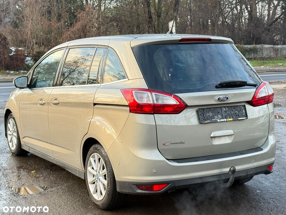 Ford Grand C-MAX - 3