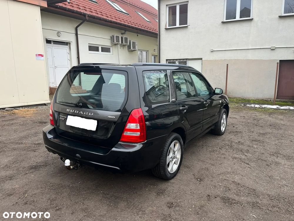 Subaru Forester 2.0X Turbo - 4