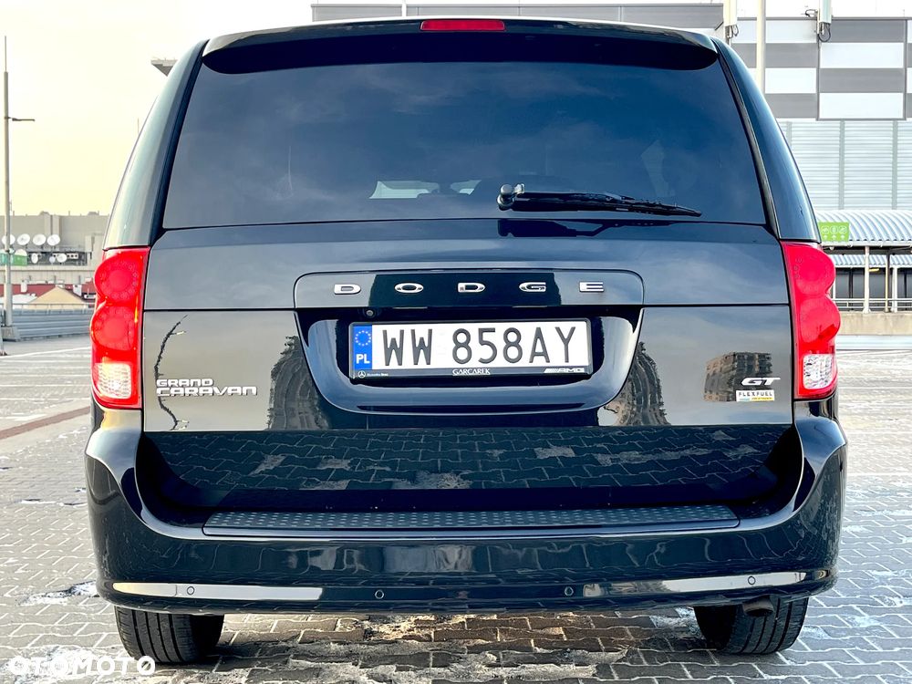Dodge Grand Caravan - 13