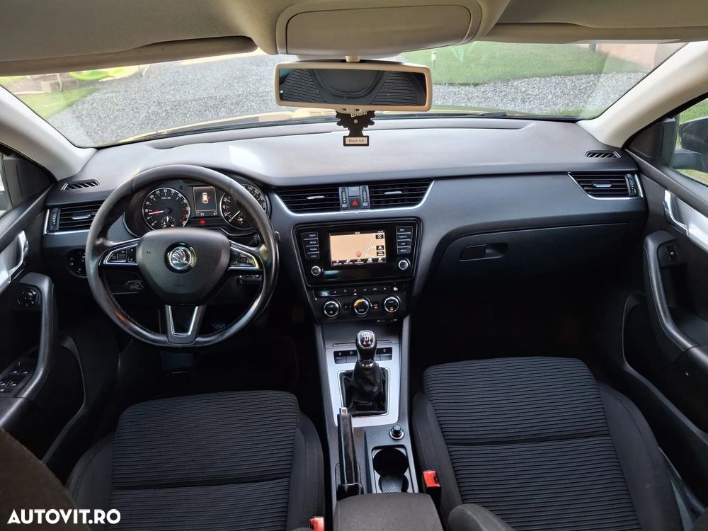 Skoda Octavia 2.0 TDI 4X4 L&K - 6