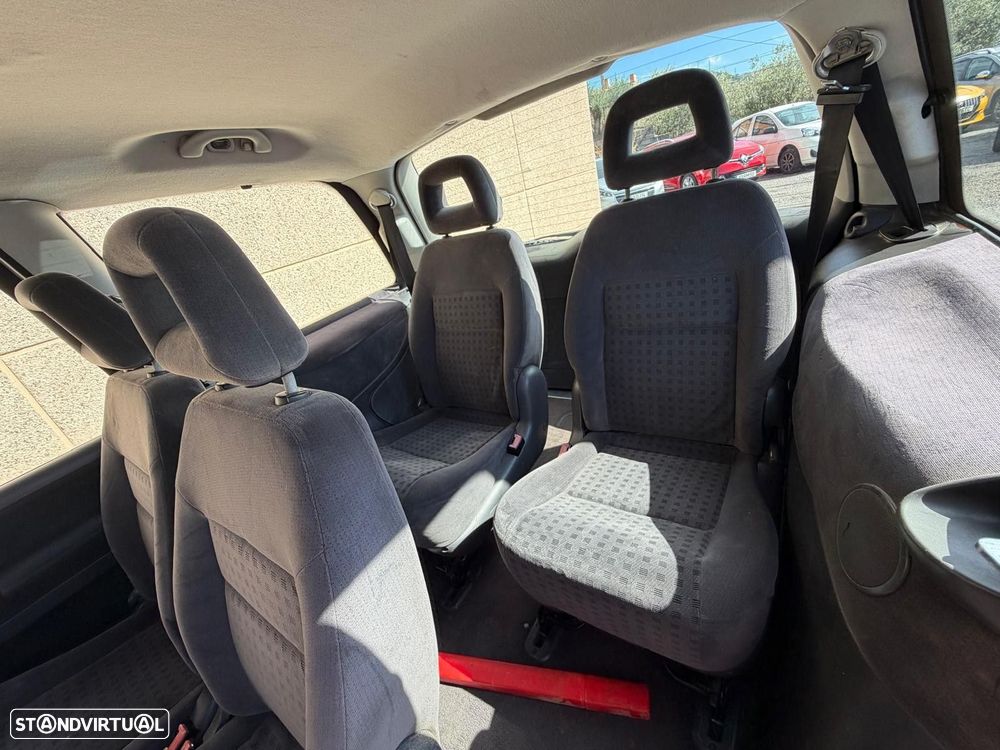 VW Sharan 1.9 TDi Confortline - 10