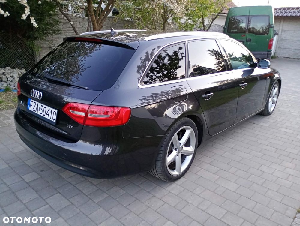 Audi A4 Avant 2.0 TDI DPF S line Sportpaket - 8