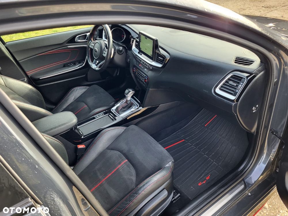 Kia Ceed 1.6 T-GDI DCT7 OPF GT - 17