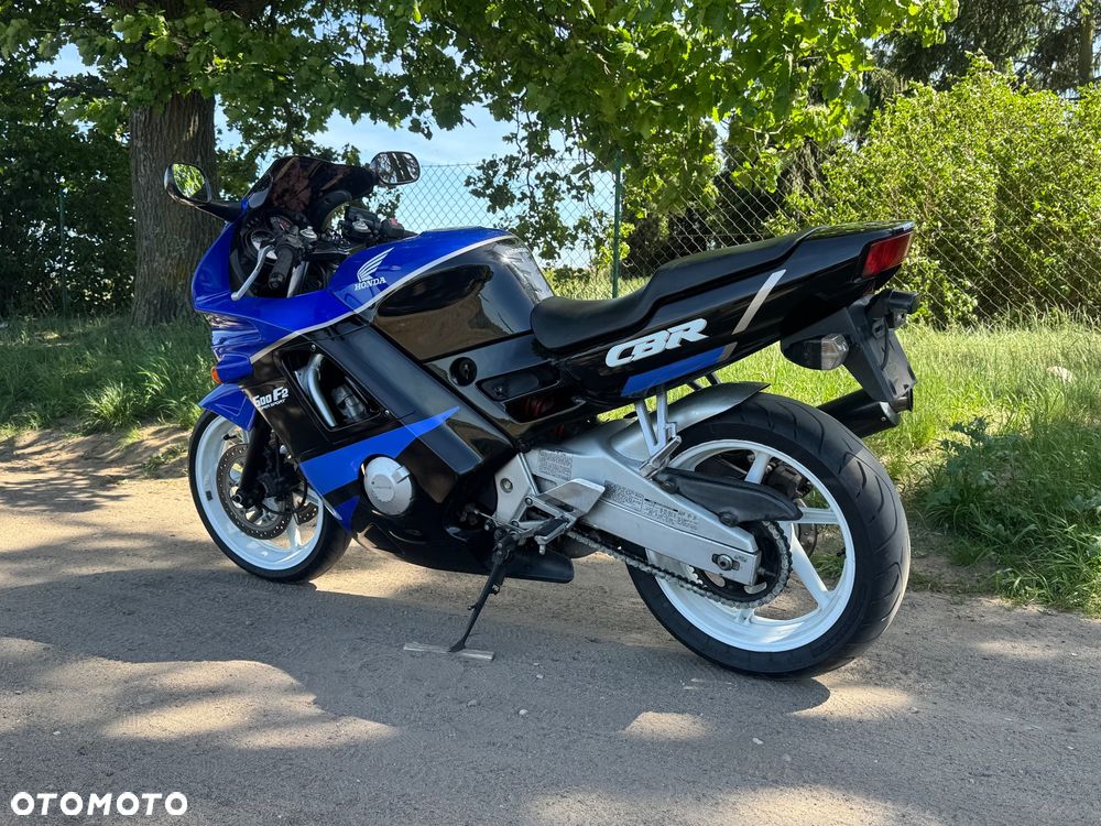 Honda CBR - 19