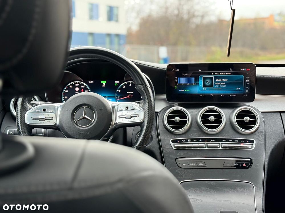 Mercedes-Benz Klasa C 200 4Matic 9G-TRONIC - 25
