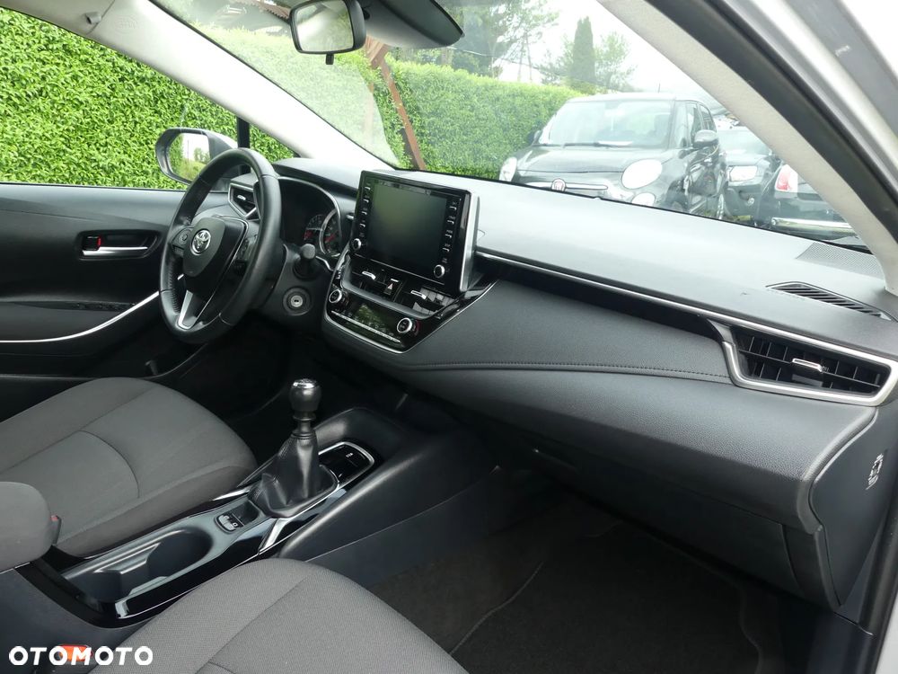 Toyota Corolla 1.5 Comfort - 27