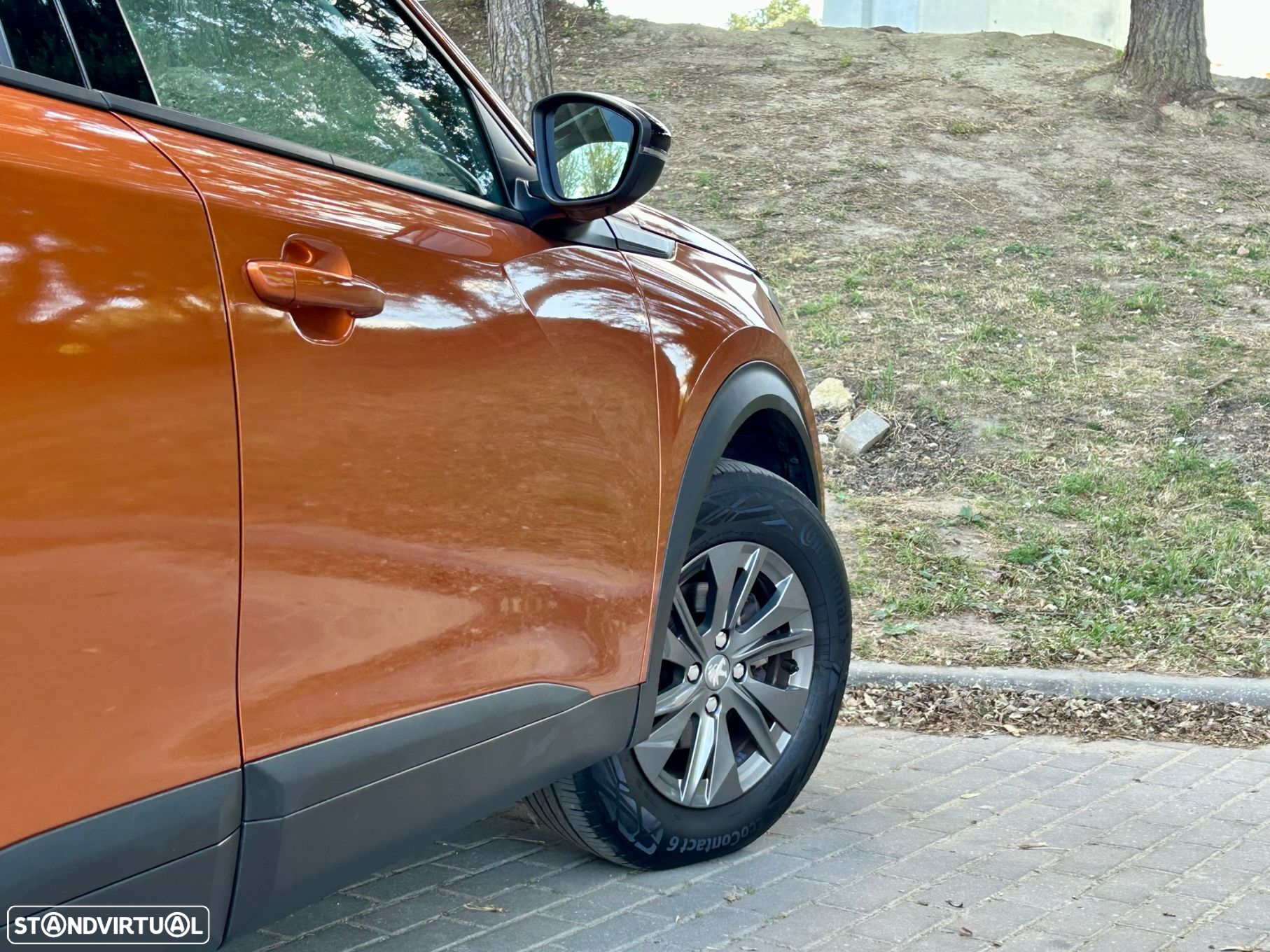 Peugeot 2008 - 8