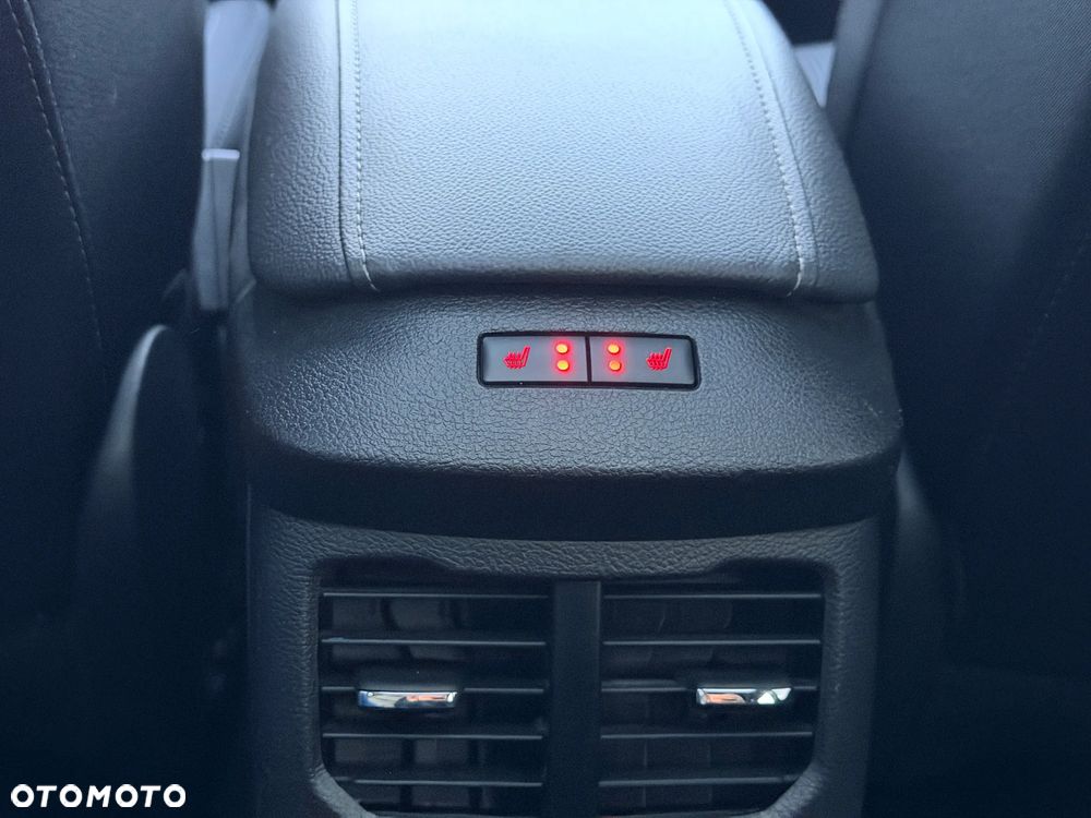 Ford Mondeo 2.0 EcoBlue Titanium - 14