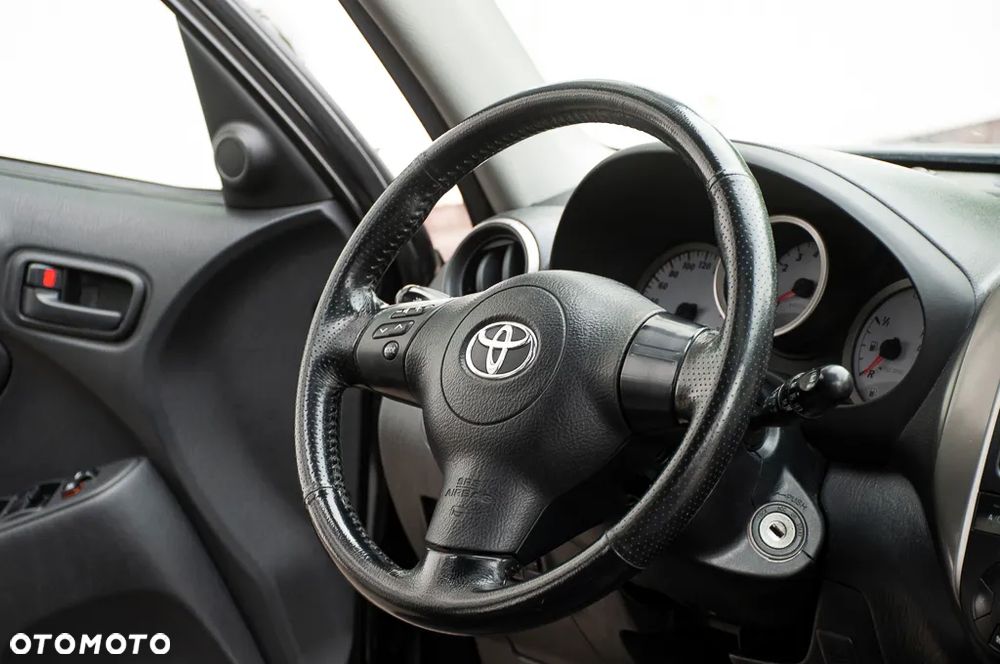 Toyota RAV4 2.0 VVT-i Prestige - 8