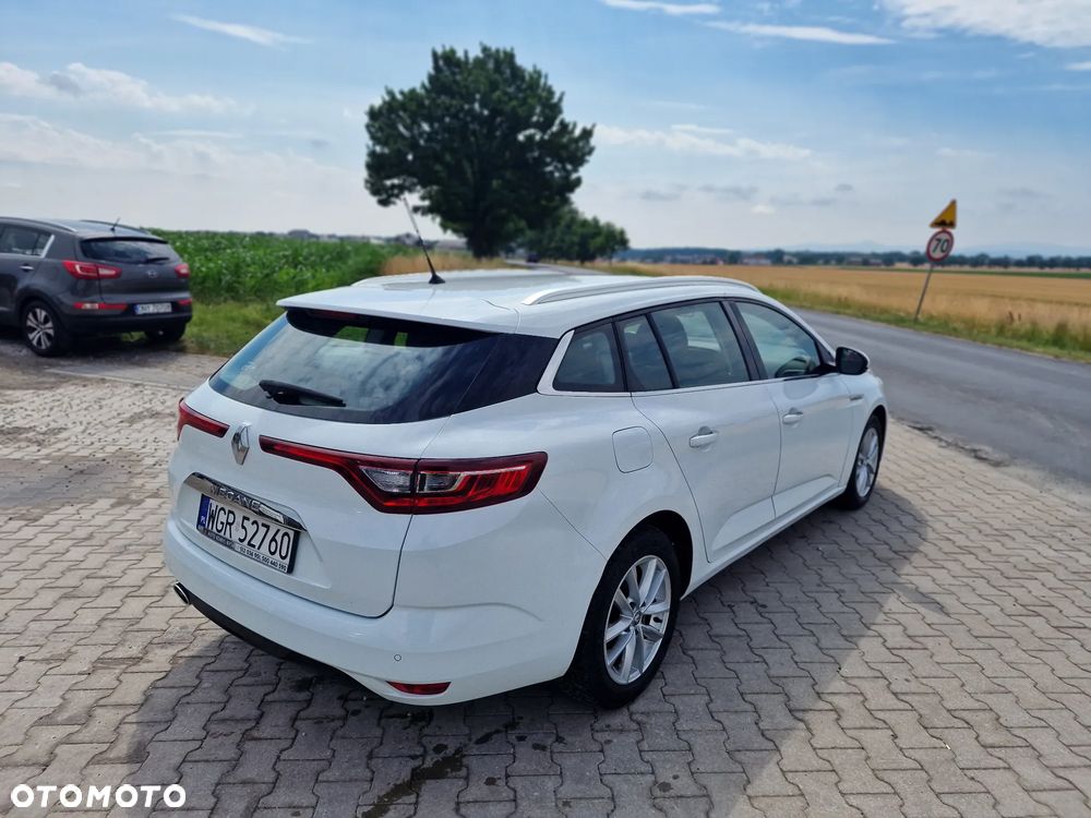 Renault Megane 1.5 dCi Bose EDC - 9