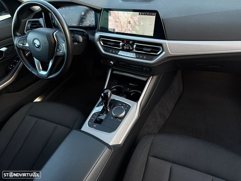 BMW 320 - 21