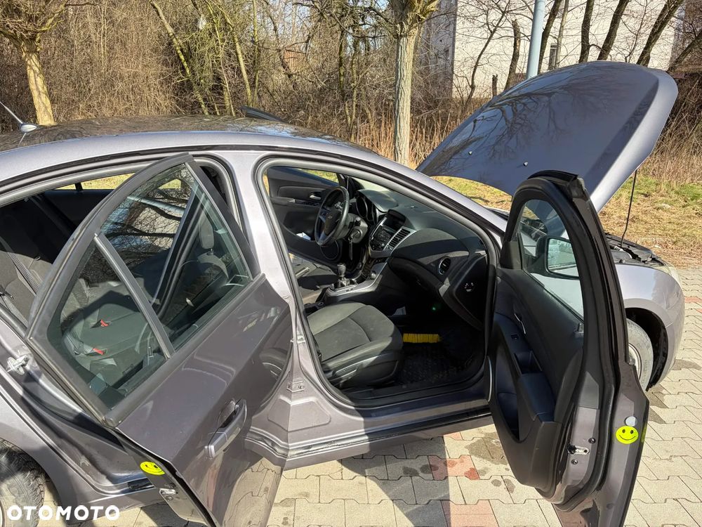 Chevrolet Cruze - 9