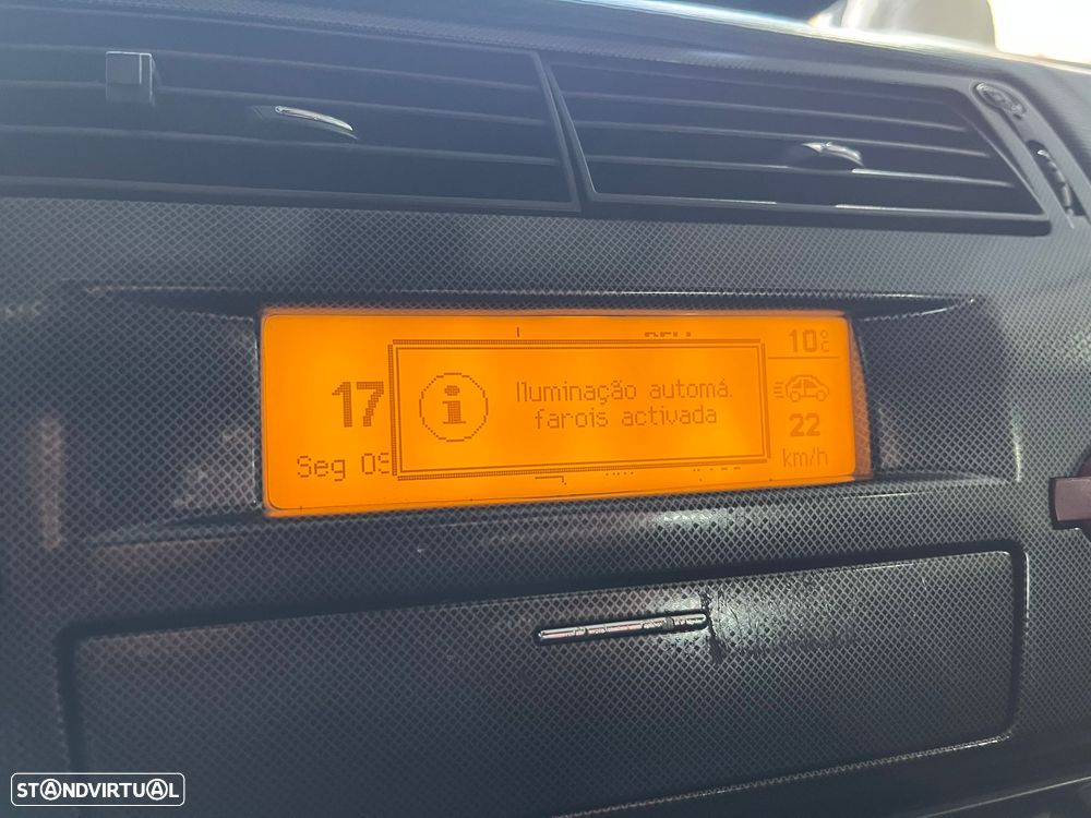 Citroën C4 1.6 HDi SX - 22