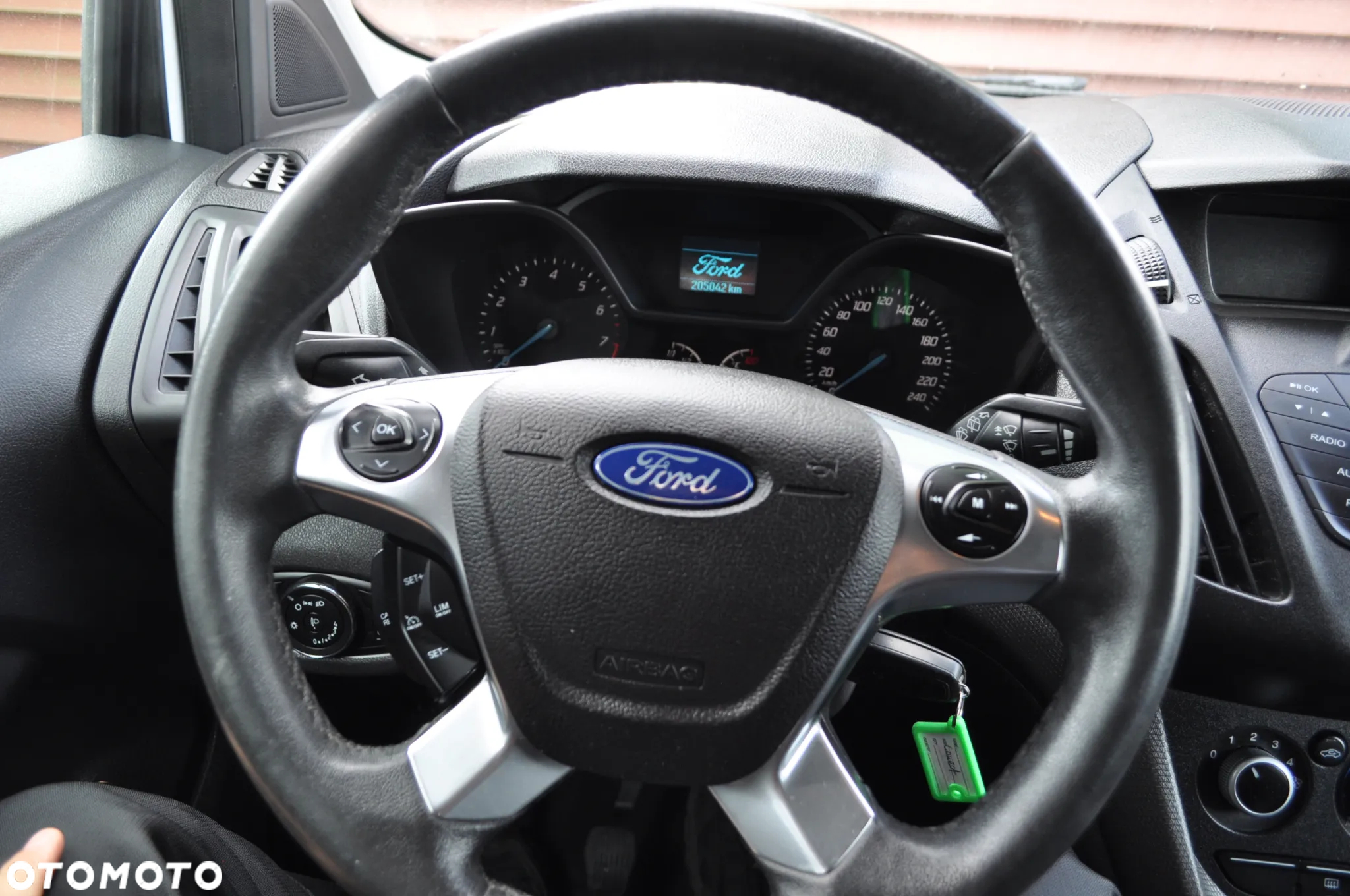 Ford Tourneo Connect - 11