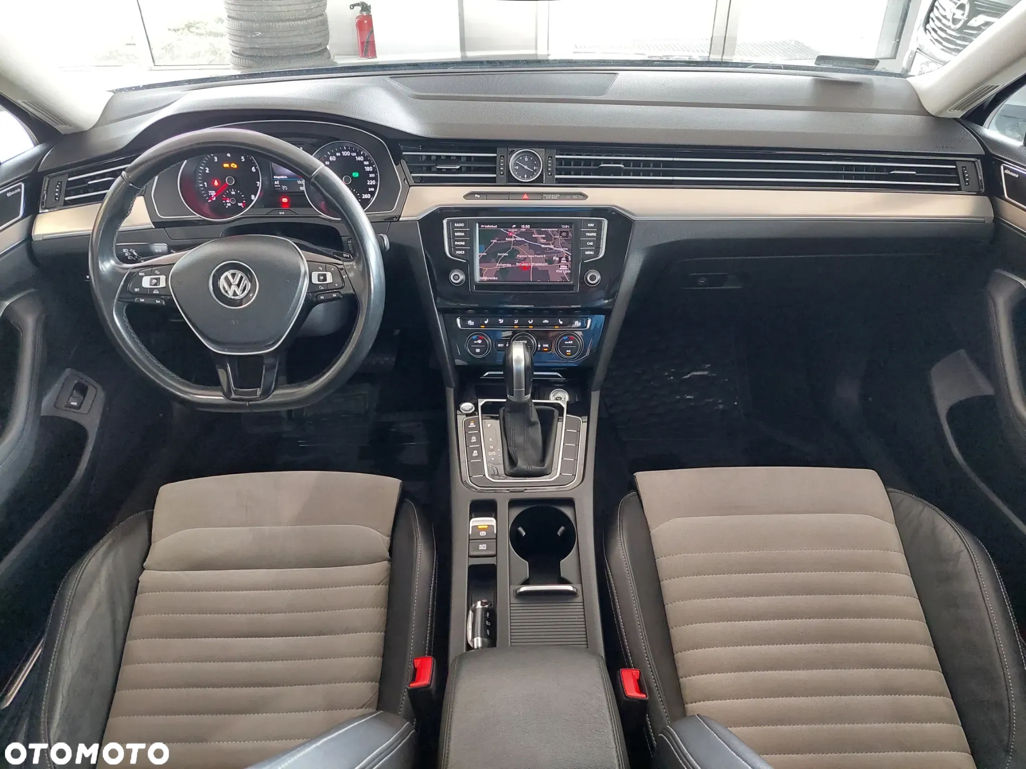 Volkswagen Passat 1.8 TSI BMT Highline DSG - 17