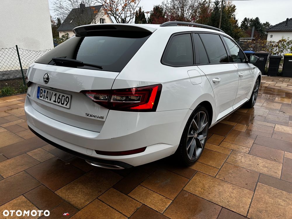 Skoda Superb 2.0 TDI SCR Sportline DSG - 4