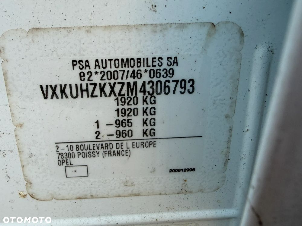 Opel Corsa First Edition - 33