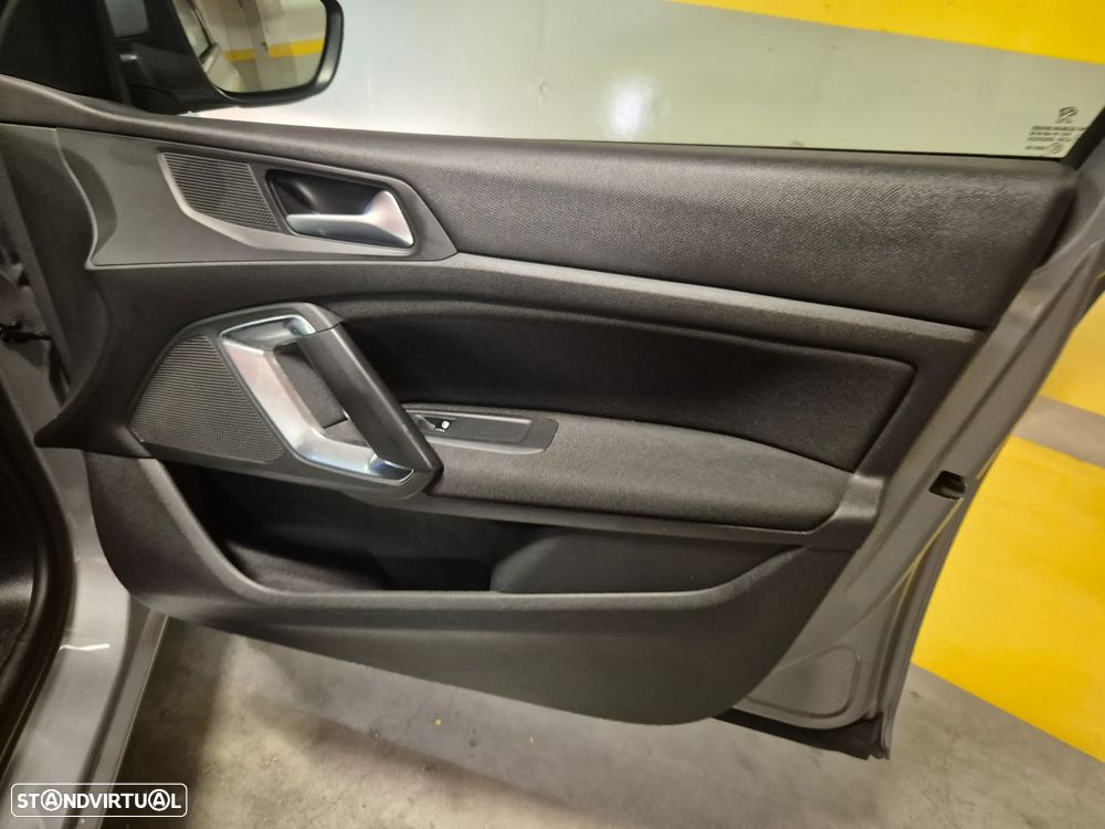 Peugeot 308 SW e-HDi 115 Stop & Start Allure - 39