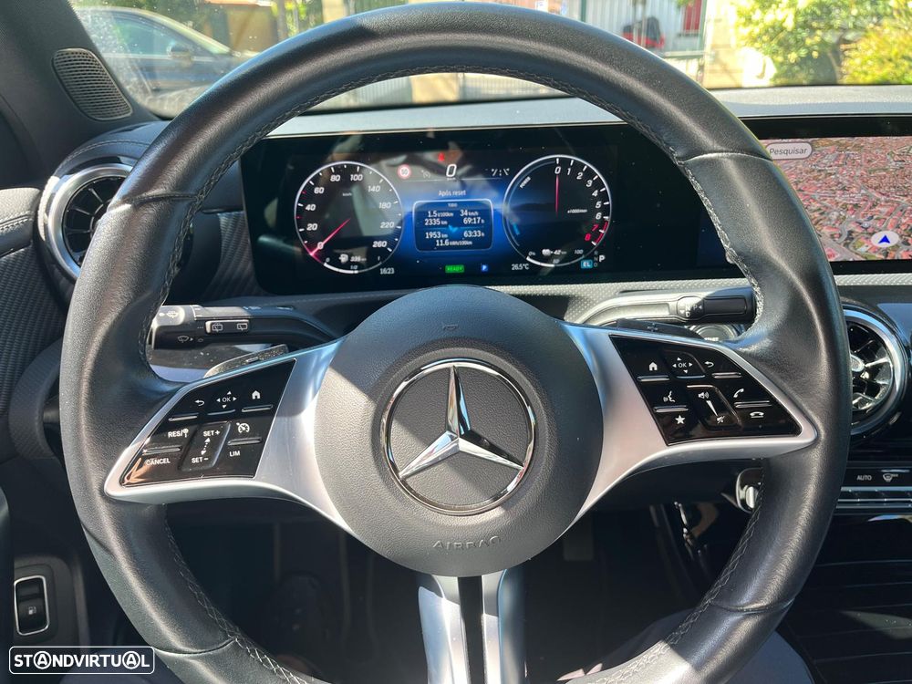 Mercedes-Benz A 250 e Progressive - 10