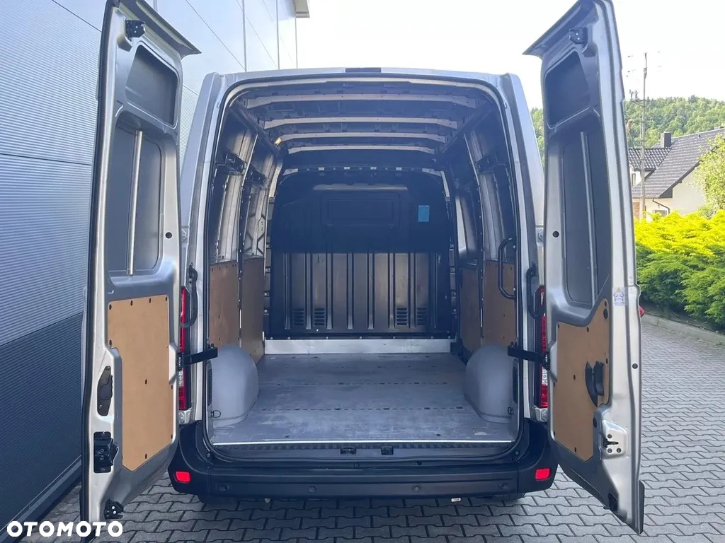 Renault Master - 18