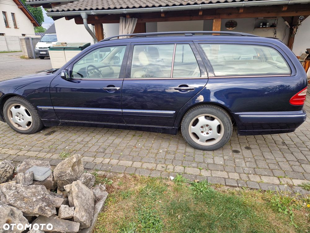 Mercedes-Benz Klasa E - 3