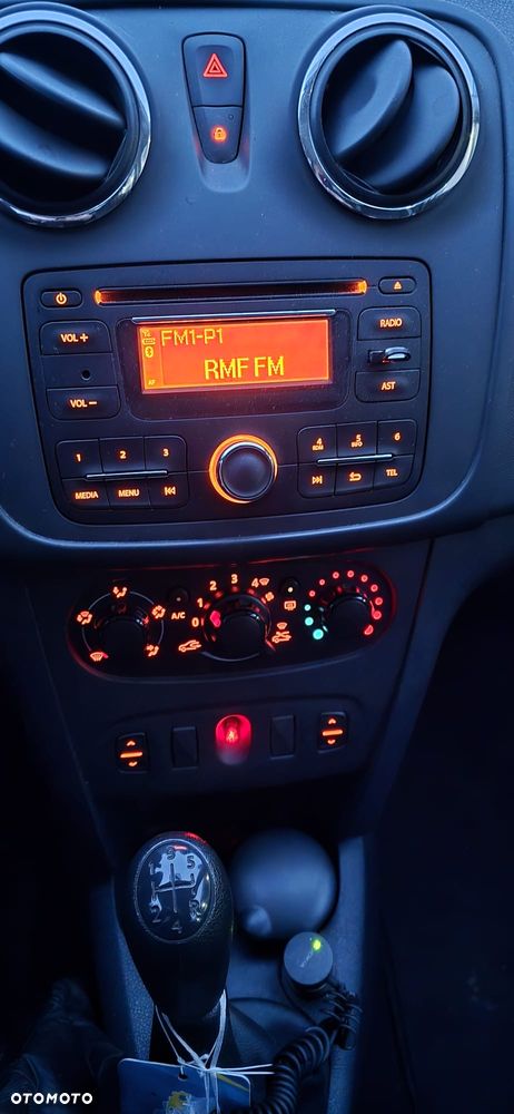 Dacia Sandero - 4