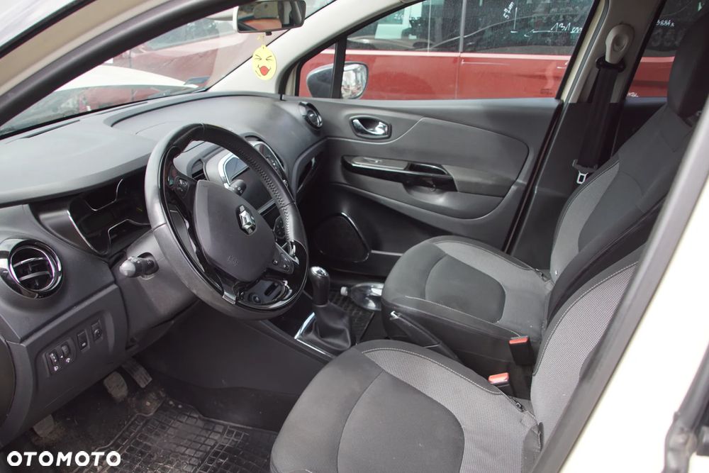 Auto na części - Renault Captur I 1.5 DCI 90 KM K9K628 JR5332 BIXND 2015R Silnik Skrzynia Drzwi Błotnik Klapa Zderzak Klamka Lusterko Szyba Lampa Deska Kokpit Sterownik Moduł Czujnik Licznik Wyświetlacz Panel Kierownica - 11