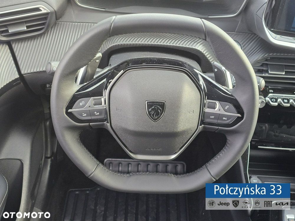 Peugeot 208 - 30
