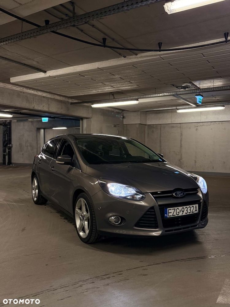 Ford Focus 1.6 EcoBoost Titanium - 21