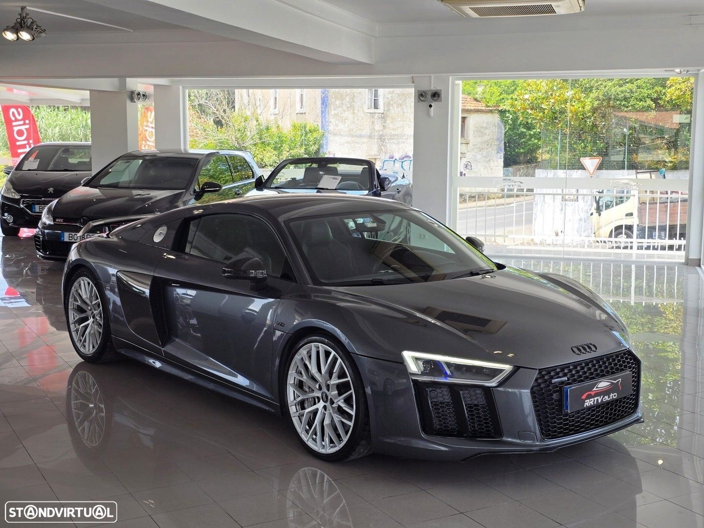 Audi R8 Coupé V10 plus 5.2 FSI quattro S tronic - 1