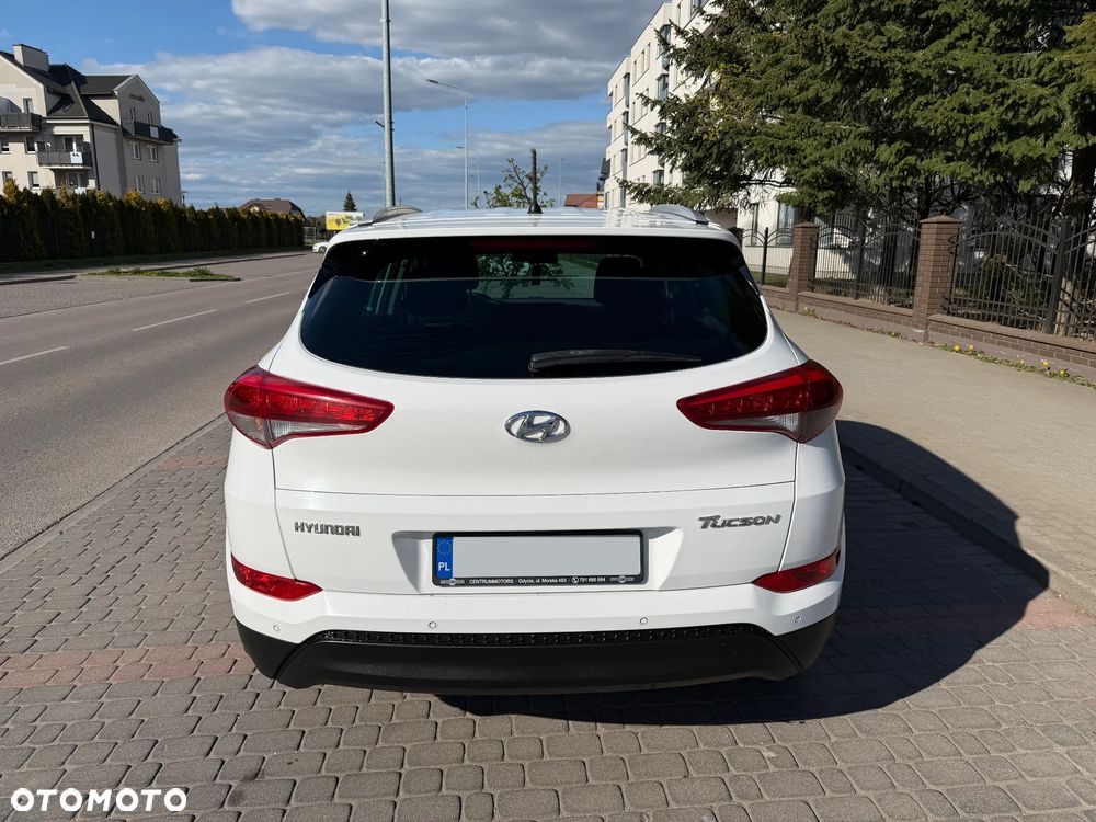 Hyundai Tucson 1.7 CRDI BlueDrive GO 2WD - 6
