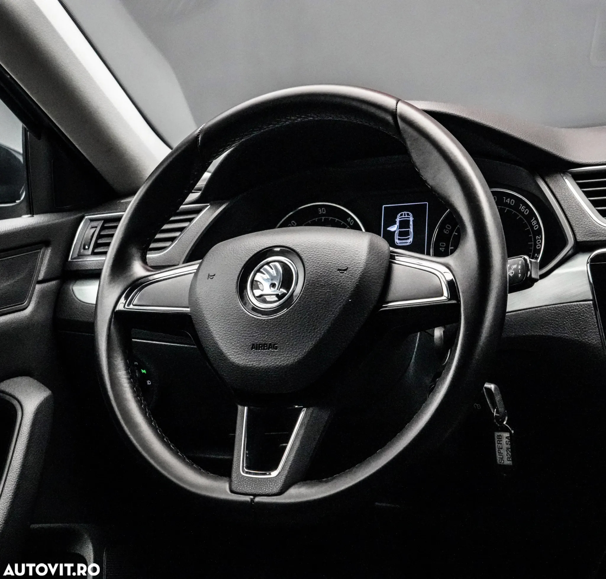 Skoda Superb 2.0 TDI Style - 17