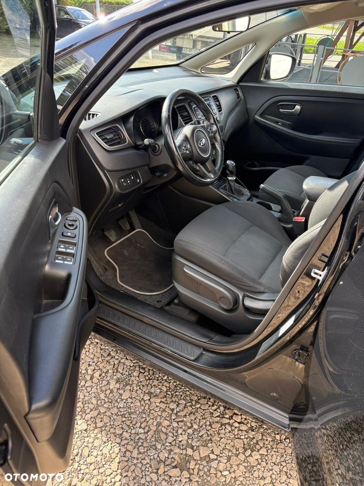 Kia Carens 1.7 CRDi 115 Dream-Team Edition - 12