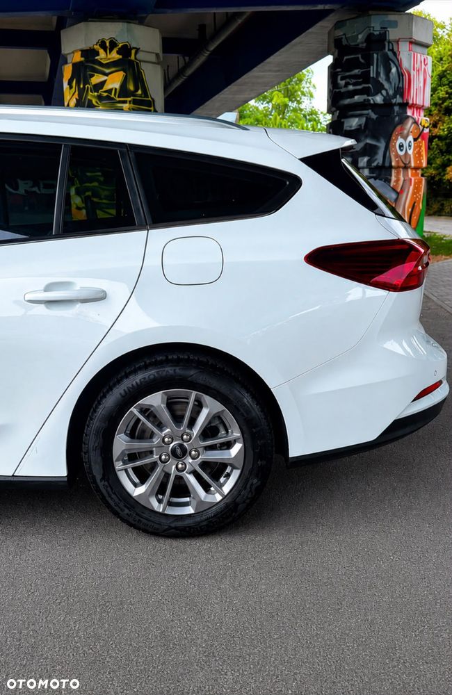 Ford Focus 1.0 EcoBoost Titanium Style - 9