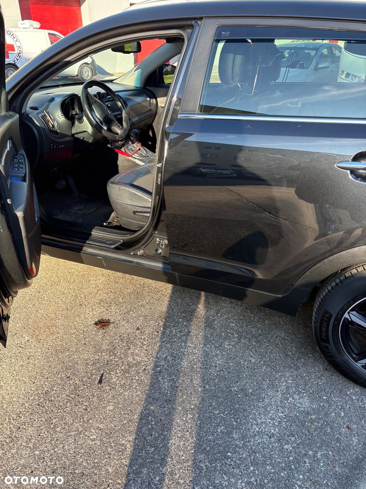 Kia Sportage 2.0 L - 5