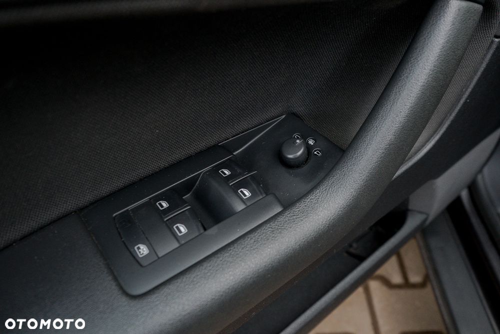 Audi A3 Sportback 1.6 Attraction - 12