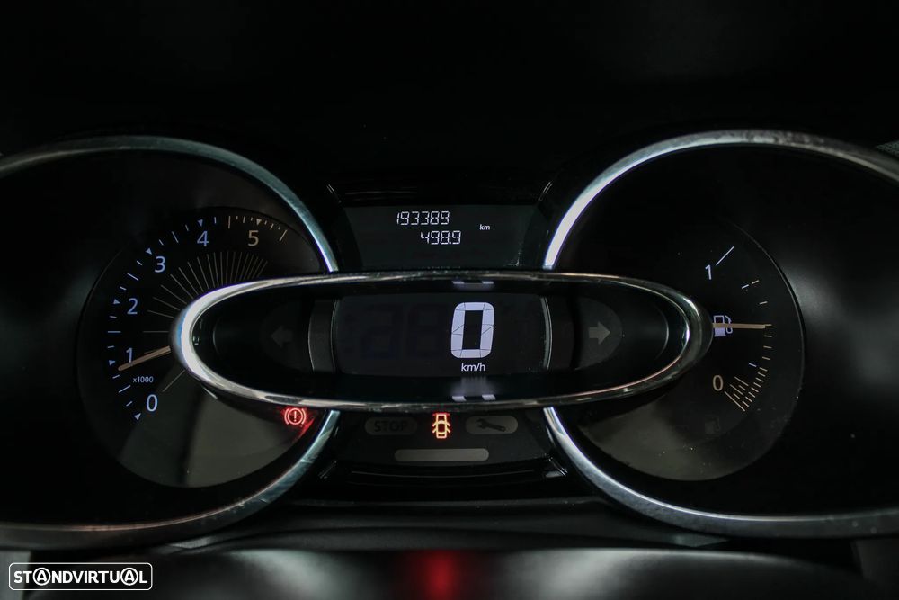 Renault Clio Sport Tourer 1.5 dCi Confort - 32