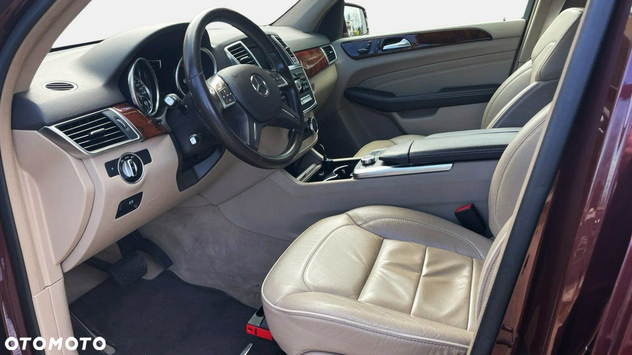 Mercedes-Benz ML 350 BlueTec 4-Matic - 7