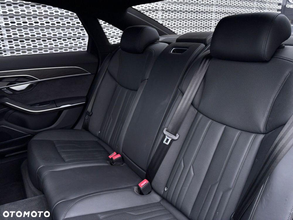 Audi A8 - 27