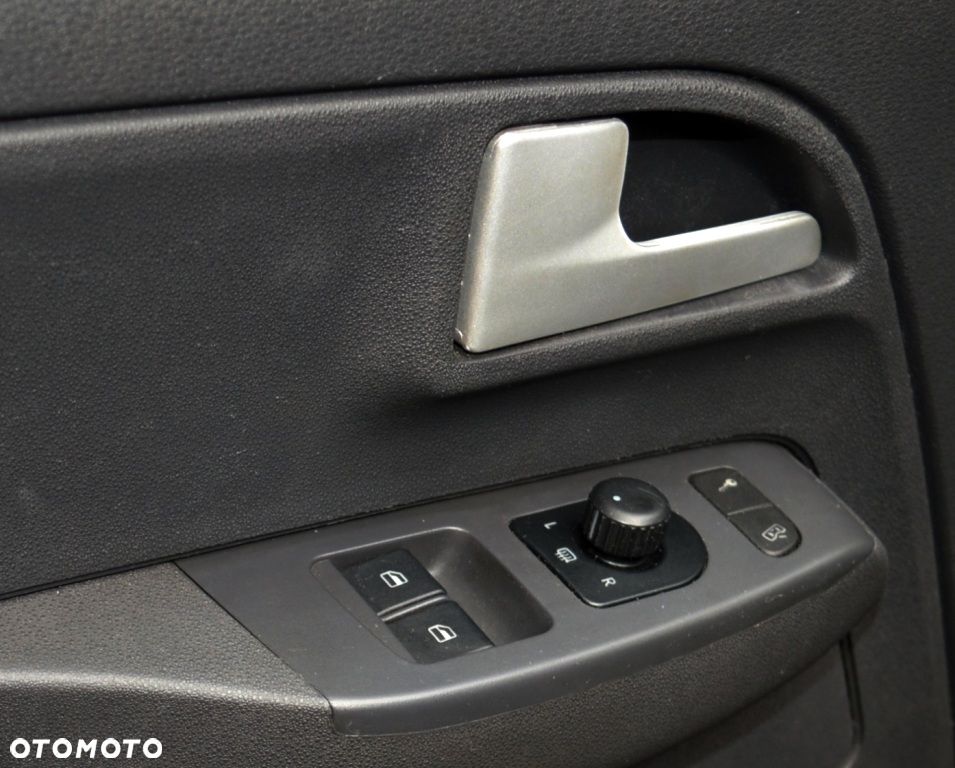 Volkswagen Fox - 32