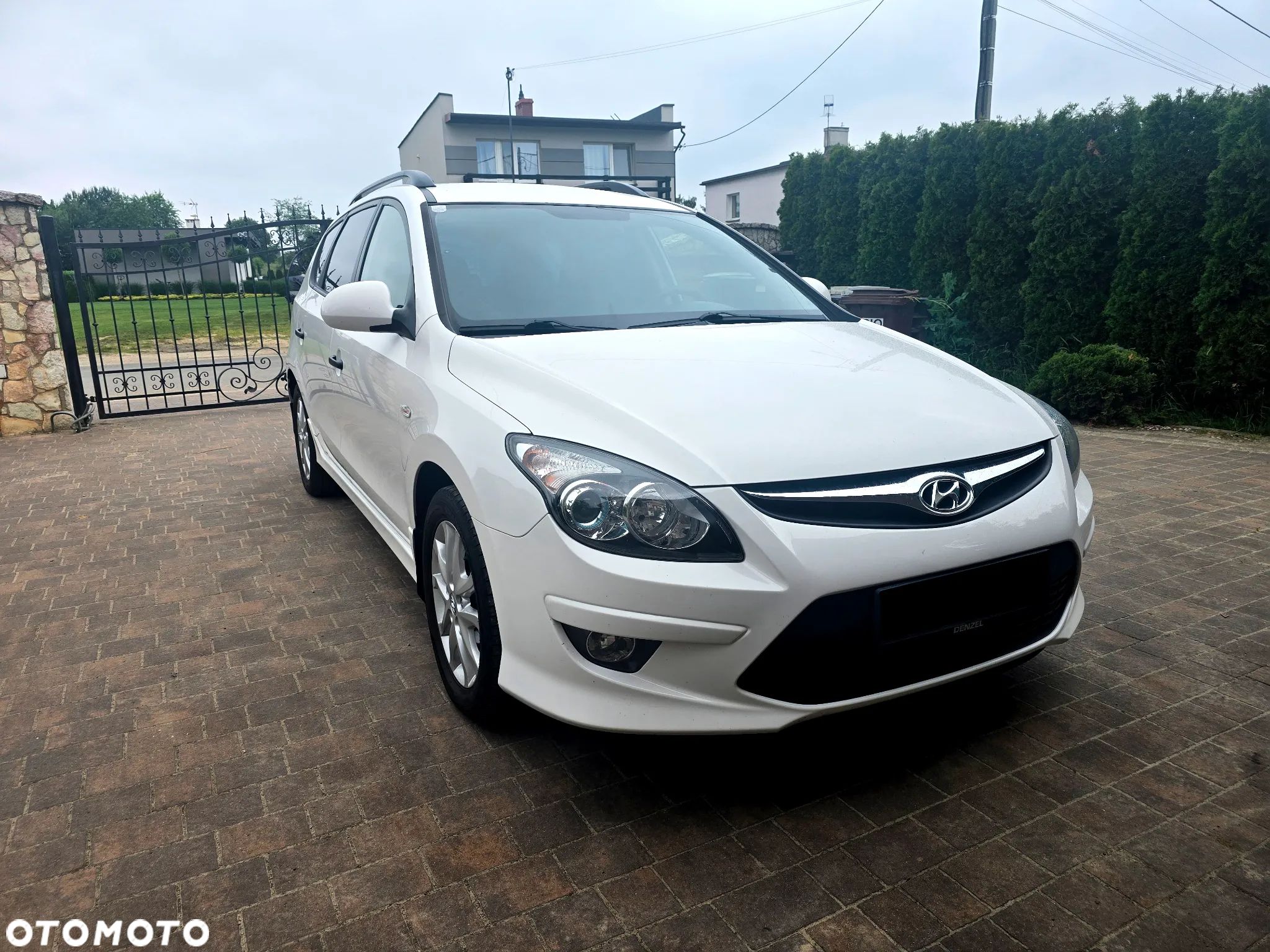 Hyundai i30 i30cw 1.4 UEFA EURO 2012 Edition - 1