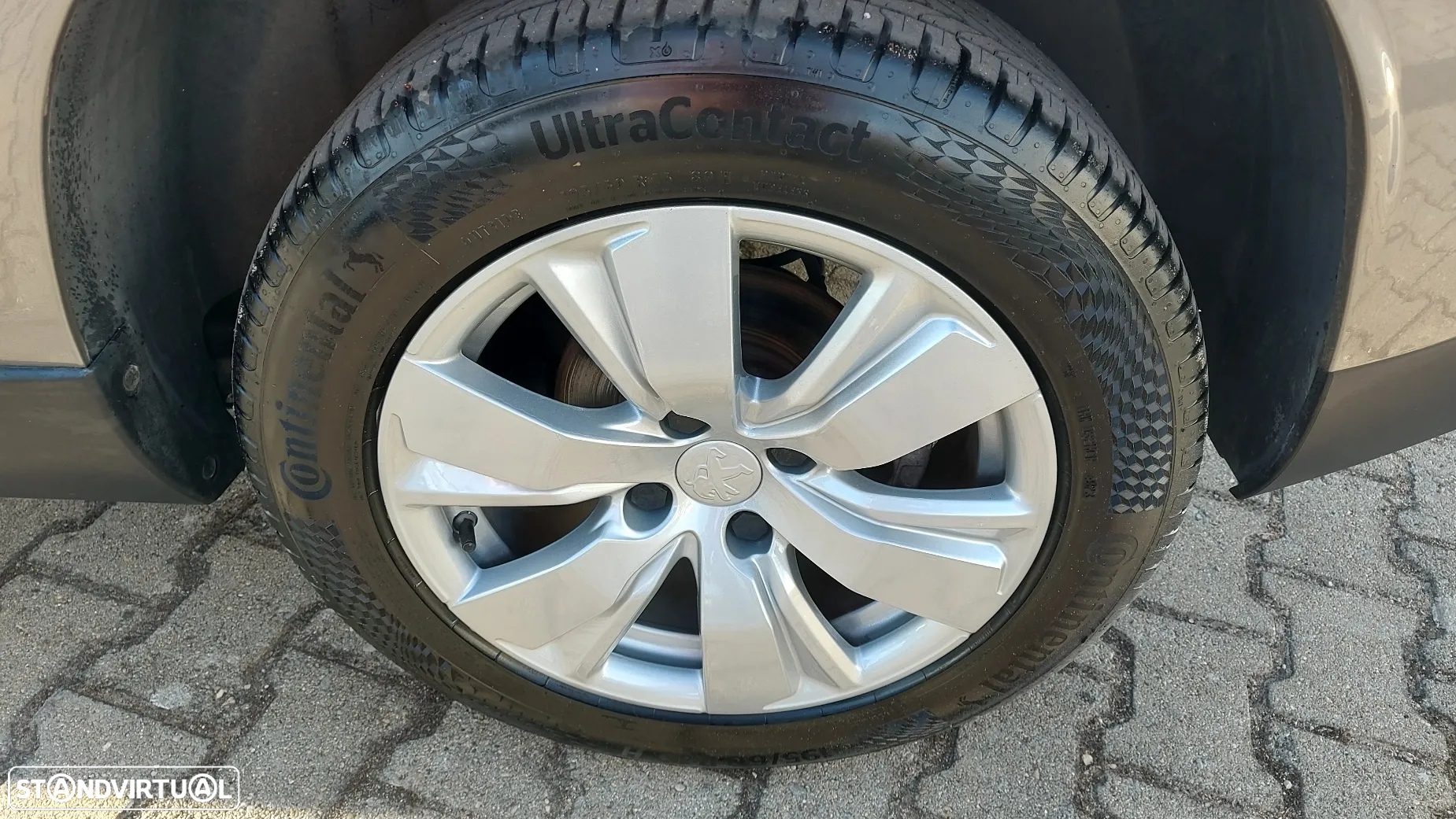 Peugeot 2008 PureTech 82 Style - 32