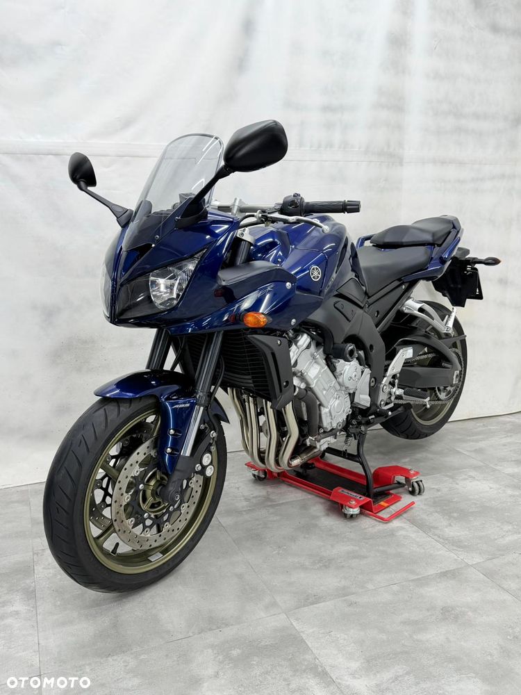 Yamaha FZ - 2