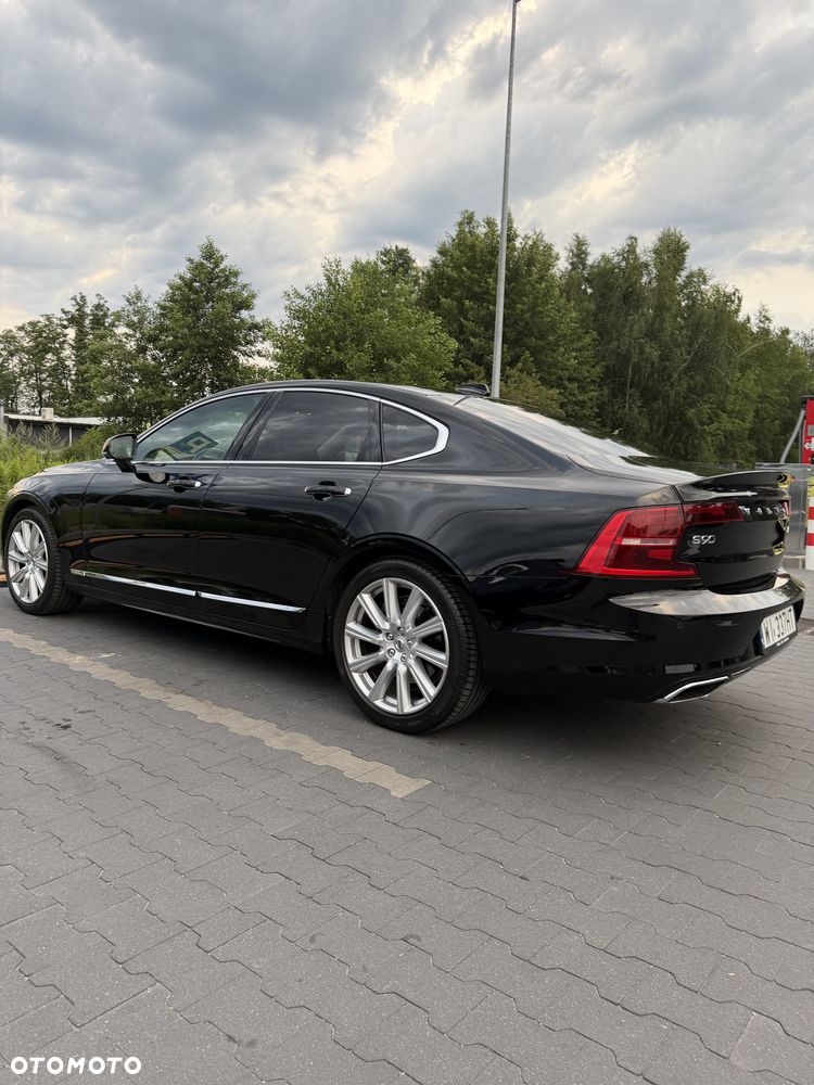 Volvo S90 - 2