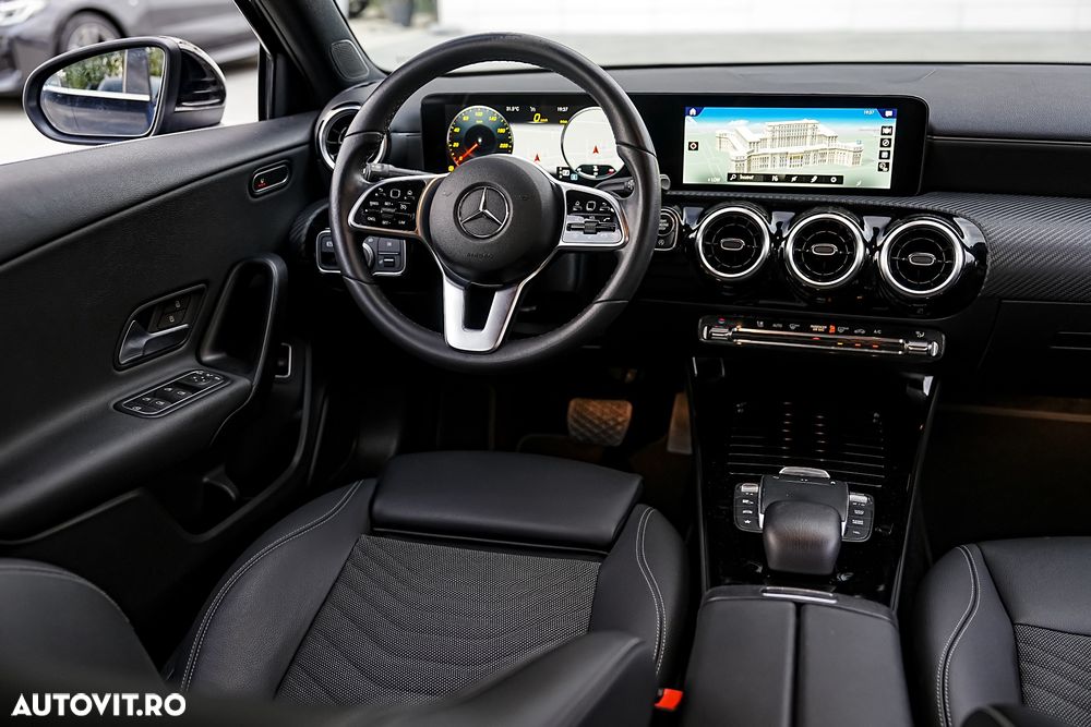 Mercedes-Benz A 180 Sedan 7G-DCT Style - 11